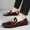 Jurk Schoenen Hoge kwaliteit heren lederen schoenen Loafers rode platte schoenen heldere huid snake skin bean damesschoenen Mocassins herenschoenen J230808