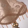 Lampy stołowe Europejska lampa retro sypialnia amerykańska tkanina ślubna pokój ślubny Antique Decoration