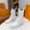 Дизайнерские женские ботинки Ruby Flat Bottom Boots Boots Fashion Old Clower Printed Кожа толстая подошва резиновая мода военные джинсовые ботинки