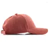 Bollmössor corduroy baseball cap för kvinnor och män mode hatt avslappnad höst utomhus sport justerbara hiphop hattar unisex