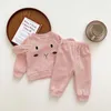 Kleidungssets Dusche Baby Cartoon Mädchen Jungen Waffel Sweatshirt Sweatpant Kleinkind Baumwolle 2-teiliges Outfit Kleinkind Aktiv 0-36 Monate