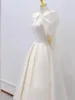 Runway Dresses Simple White Satin Celebrity Dress Puff Sleeves Square Neck For Women Peat Bow Backless Party Prom Evening Gästklänningar