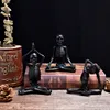 Dekorativa föremål Figurer Retro Figure Skull Yoga Sculpture Staty Craft Ornament Creative Halloween Harts Decorations Home Living Room Desktop 230809