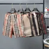 2023 NEUE Sommermode Herren-Designer-Shorts, schnell trocknende Badebekleidung, Streetwears, Designer-Herren-Shorts, Kleidung, Druckbrett, Strandhose, Größe M-5XL