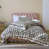 Juegos de cama Simple Life Rose Print Style Washed Cotton Set Funda nórdica Ropa de cama Sábana bajera Fundas de almohada Textiles para el hogar