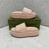 Luxury Sandal Designer Mens Womens Flat Bottom Slippers Embroidered Woven Jelly Leather Thick Soled High Heels 35-44