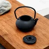 Set di stoviglie Teiera in fusione Bollitore da tè giapponese in miniatura Tetsubin Ceramica per accessori paesaggistici Nero