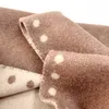 Одеяла 100% шерстяные лошадиные одеяла 1500 г большого размера 160x210 см Двусторонний жаккардовый домашний декоративный одеял для шерстяного одеяла 230809