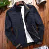 Giacche da uomo da uomo MRMT 2023 uomini di marca cappotto casual in stile coreano top giacca abiti esterni bello tendenza indossare soprabito per uomo