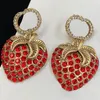 Stylish Jewelry Set Necklace Earrings Strawberry Pendant 18K Gold Plated Necklace Retro Classy Diamond Eardrops Women Designer Luxury Jewelry