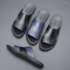 Sandali 2023 Pantofole da uomo in pelle Appartamenti di lusso Summer Beach Soft Casual Outside Slides Mens Home Slipper Sandalias Shoes