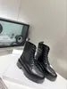 Designer de luxe femmes bottes courtes noir à lacets bouton carré Martin bottes Chelsea bottes 100% cuir véritable chaud plat cheville Bootband boîte