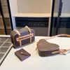 Yüksek kaliteli yeni 4 parçalı çanta tasarımcı eğik çantası Kadın omuz çanta moda erkek ve kadın çantaları klasik zincir çantası 8 renk 32 mevcut