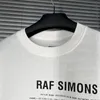 Marchio di moda RAF Simons T-shirt oversize da uomo T-shirt in cotone unisex Uomo Hiphop Streetwear Carattere Foto Lettera T-shirt allentata da uomo stampata