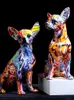 Dekorativa föremål figurer enkel kreativ färg bulldog chihuahua hund staty vardagsrum prydnader hem ingång vin skåp kontor dekorer harts 230809