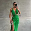 Grundlegende Freizeitkleider Gtpdpllt Elegante grüne lange Abendkleider für Frauen 2023 Sexy Neckholder Split Maxikleid Hochzeitsgast Party Festival Outfits J2308009