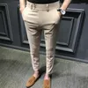 Pantaloni da uomo Abito estivo da uomo Versione coreana Abito slim Piccoli piedi Nove punti Casual sottile