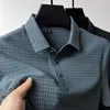 Polo da uomo in maglia di seta di ghiaccio traspirante polo allentata 2023 uomini estivi maniche corte bavero magliette elasticità di marca magliette Ropa 230808