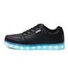 Sneakers Kriativ Luminous Glowing Light Up Shoes Kids Boy Led för vuxna barn tofflor USB Laddar grossist 230808