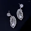 Boucles d'oreilles pendantes arrivée Clear CZ boucle d'oreille entièrement bijou à la mode en forme de plume longue bijoux de mode