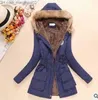 Pelle sintetica da donna a buon mercato all'ingrosso primavera nuova vendita calda da donna calda moda con cappuccio casual S-XXXL cappotto in cashmere artificiale a 8 colori Z230809