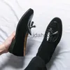 Elbise ayakkabıları lüks erkek loafers ayakkabıları mokasen üzerinde kayma moccasinler adam parti elbise ayakkabıları düğün daireleri resmi püskül rahat yeşil ayakkabılar artı boyut 38-48 j230808