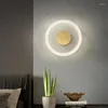 Lámpara de pared Moderna Simple Redonda LED Acrílico Pasillo Pasillo Sala de estar Baño Comedor Estudio Latón americano Luces para el hogar