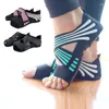 Kadın SOCKS 1 Çifti Slip Olmayan Fitness Dans Pilates Profesyonel Kapalı Yarım Ayak Toe Beş Toe Kavrama Yumuşak Sole Spor Nefes Alabilir