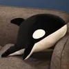 دمى Plush NICE 6080cm أسود وأحمر سمك القرش أفخم أفخم دمية الحوت القاتلة الكبيرة Orcinus orca حيوانات البحر محشو الأطفال هدية عيد ميلاد 230809