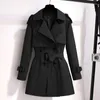 Trench da donna Moda Donna Cappotto di media lunghezza Cintura Coreano Autunno Inverno Giacca manica lunga Top Slim Fit Commercio all'ingrosso di alta qualità