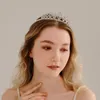 Hoofddeksels Mode Zirkoon Bruids Tiara Hoofddeksel Zilver Kleur Kristal Bruiloft Kroon Haaraccessoires Vrouwen Verjaardagsfeestje Strass Kronen