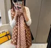 2023 Luxury Scarf Designer Cashmere Scarf For Women Autumn/Winter Outdoor Warm Fashion Trend Long Shawl Bib Hot Style