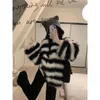 Maglioni da donna Maglione a righe dal vento pigro Le donne indossano il pullover con scollo a V Autunno e inverno Peluche morbido ceroso Sciolto di media lunghezza