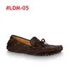 2023 män förare skor moccasin loafers designer casual skor lyx loafers mens skor brun blomma sneakers tränare med låda och dammväska 40-45 #ldm-01