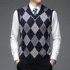 Mens Vests Fashion Designer Brand Argyle Pullover Diamond Sweater V Neck Knit Vest Men 6% Wool Sleeveless Autum Casual Clothing 230808