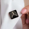 Pins Brooches Hanreshe Medical Sternum Enamel Brooch Pins Radiologist Jewelry Accessories Skeleton Lapel Badge Gift for Doctors Nurses HKD230807