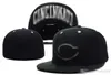 Reds di buona qualità Ctatte da baseball Capi di baseball uomini donne visor papà osseo hip hop sport gorras casquette uomini donne cappelli aderenti h5-8.10