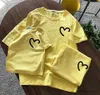 Семейные подходящие наряды Cool Summer Family Matching Одежда выглядит мать дочь мама и я отец и сын футболки Семейные наряды R230810