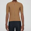 Cykelskjortor toppar Spexcel Coldback Tech Fabric Upf 50 Pro Aero Fit Short Sleeve Cycling Jerseys sömlös krage design ljusgrå 230810