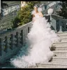 Roupa de dormir feminina Pluffy Tule vestido de banho de noiva para Poshoot Cathedral Train vestido de aniversário de casamento branco multicamadas longo roupão de noiva