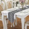 Chinese Modern Simple Table Runner Classical Retro Black and White Red Tea Table Cloth Fashion Wedding Decoration Table Flag334z