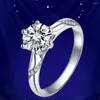 Pierścienie klastra moissanite solidny 14-karatowy biały złoto klasyczny sześcioklasowy pierścień ślubny dla kobiet z certyfikatem