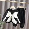 Clothing Sets Fashion Toddler Baby Boys Girl Fall Clothes Set Kids Large Butterfly Sweatshirt Pants 2Pcs Suits Outfit 230810