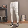 Erkekler kot caddesi moda erkek beyaz elastik ince uyum eklenmiş bisikletçi homme fermuar tasarımcısı hip hop streç denim punk pantolon