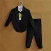Garnitury formalne ubrania dla chłopców na garnituru Chrzest przyjęcia garnitury świąteczne 010t noś Whiteblack 5piece 230809