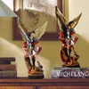 Objets décoratifs Figurines ange et démon bataille Statue maison jardin résine Figurine ornement catholique cadeaux 230809