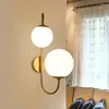 Vägglampa modernt guld foajé sovrum sovrum korridor loft glas boll ljus ledning runda