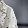 Erkek Ceketler Metal Toka Dekorasyon Renk Kontrast Çizgisi Niş Tasarım Erkek Ceket Sokağı Yüksek 2024 Yaz Günlük Modaya Gizli Palto
