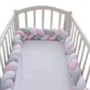 Baby Crib Bumper Geknoopt Gevlochten Pluche Nursery Cradle Decor Pasgeboren Gift Kussen Kussen Junior Bed Slaap Bumper 2 Meter Whi300m