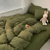 Sängkläder sätter koreansk modecheckare Fyra stycken Set Queen Microfiber Quilt Cover Bed Sheet No Comporter 230809